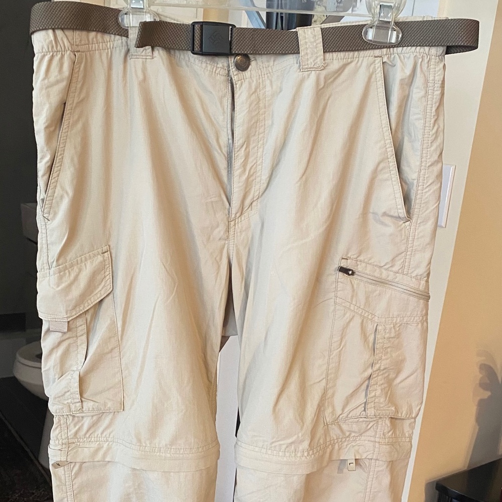Columbia Women's nylon beige zip off pants.